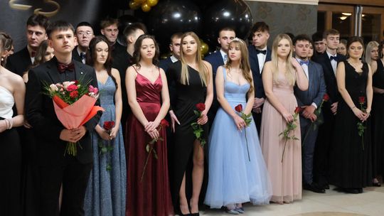 Studniówka 2025 - Zespół Szkół Technicznych w Chełmie cz. I [GALERIA ZDJĘĆ]