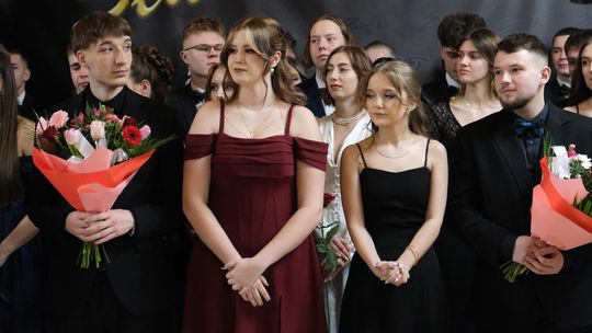 Studniówka 2025 - Zespół Szkół Technicznych w Chełmie cz. I [GALERIA ZDJĘĆ]