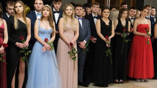 Studniówka 2025 - Zespół Szkół Technicznych w Chełmie cz. I [GALERIA ZDJĘĆ]