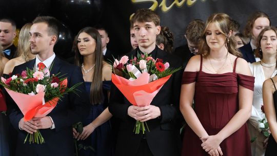 Studniówka 2025 - Zespół Szkół Technicznych w Chełmie cz. I [GALERIA ZDJĘĆ]