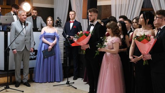 Studniówka 2025 - Zespół Szkół Technicznych w Chełmie cz. I [GALERIA ZDJĘĆ]