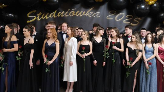 Studniówka 2025 - Zespół Szkół Technicznych w Chełmie cz. I [GALERIA ZDJĘĆ]