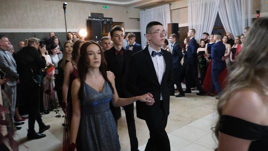 Studniówka 2025 - Zespół Szkół Technicznych w Chełmie cz. I [GALERIA ZDJĘĆ]