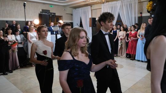 Studniówka 2025 - Zespół Szkół Technicznych w Chełmie cz. I [GALERIA ZDJĘĆ]