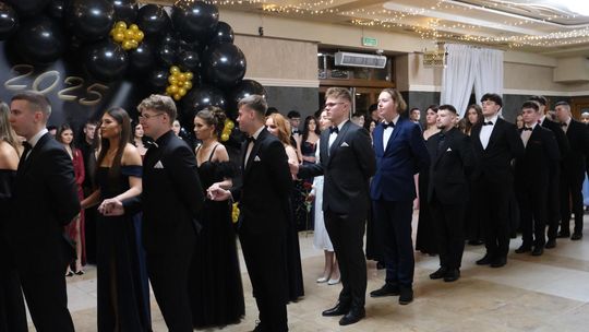 Studniówka 2025 - Zespół Szkół Technicznych w Chełmie cz. I [GALERIA ZDJĘĆ]