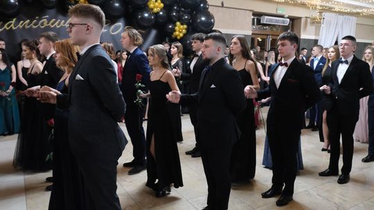 Studniówka 2025 - Zespół Szkół Technicznych w Chełmie cz. I [GALERIA ZDJĘĆ]