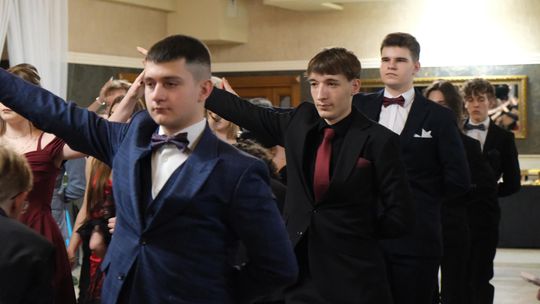 Studniówka 2025 - Zespół Szkół Technicznych w Chełmie cz. I [GALERIA ZDJĘĆ]