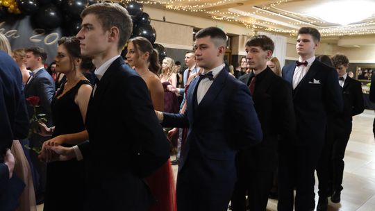 Studniówka 2025 - Zespół Szkół Technicznych w Chełmie cz. I [GALERIA ZDJĘĆ]