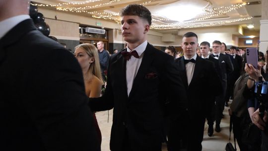 Studniówka 2025 - Zespół Szkół Technicznych w Chełmie cz. I [GALERIA ZDJĘĆ]