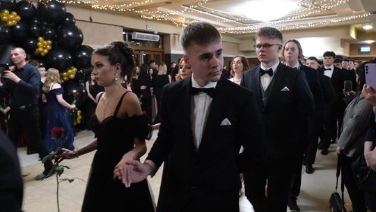 Studniówka 2025 - Zespół Szkół Technicznych w Chełmie cz. I [GALERIA ZDJĘĆ]