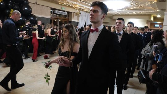 Studniówka 2025 - Zespół Szkół Technicznych w Chełmie cz. I [GALERIA ZDJĘĆ]