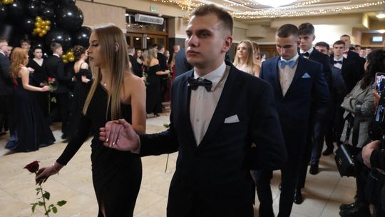 Studniówka 2025 - Zespół Szkół Technicznych w Chełmie cz. II [GALERIA ZDJĘĆ]