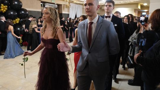 Studniówka 2025 - Zespół Szkół Technicznych w Chełmie cz. II [GALERIA ZDJĘĆ]