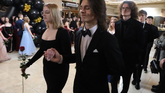 Studniówka 2025 - Zespół Szkół Technicznych w Chełmie cz. II [GALERIA ZDJĘĆ]