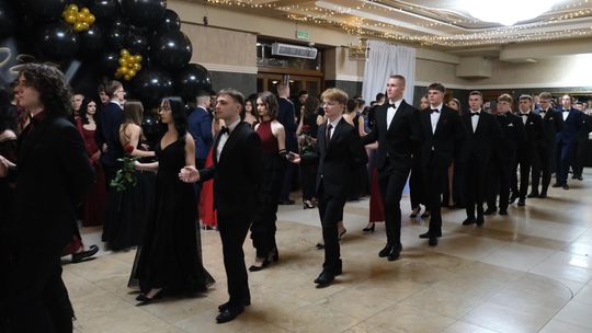 Studniówka 2025 - Zespół Szkół Technicznych w Chełmie cz. II [GALERIA ZDJĘĆ]