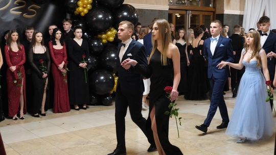 Studniówka 2025 - Zespół Szkół Technicznych w Chełmie cz. II [GALERIA ZDJĘĆ]