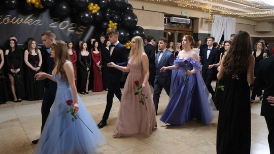 Studniówka 2025 - Zespół Szkół Technicznych w Chełmie cz. II [GALERIA ZDJĘĆ]