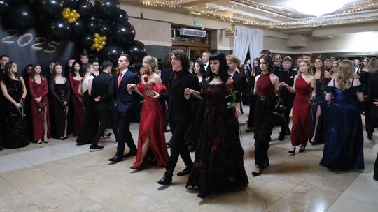 Studniówka 2025 - Zespół Szkół Technicznych w Chełmie cz. II [GALERIA ZDJĘĆ]