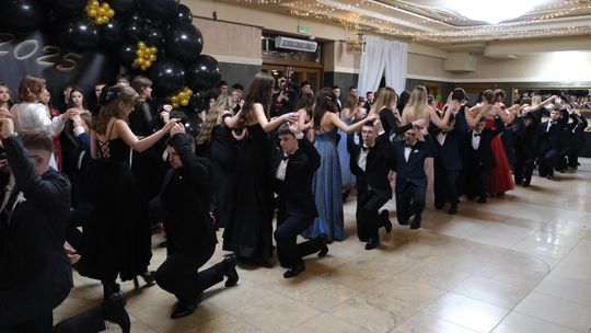 Studniówka 2025 - Zespół Szkół Technicznych w Chełmie cz. II [GALERIA ZDJĘĆ]