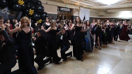 Studniówka 2025 - Zespół Szkół Technicznych w Chełmie cz. II [GALERIA ZDJĘĆ]