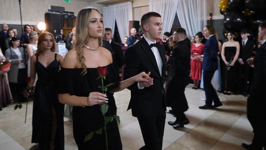 Studniówka 2025 - Zespół Szkół Technicznych w Chełmie cz. II [GALERIA ZDJĘĆ]