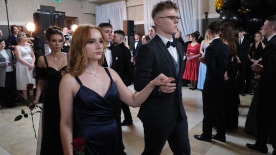 Studniówka 2025 - Zespół Szkół Technicznych w Chełmie cz. II [GALERIA ZDJĘĆ]