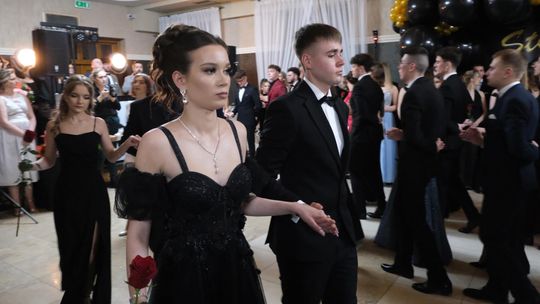 Studniówka 2025 - Zespół Szkół Technicznych w Chełmie cz. II [GALERIA ZDJĘĆ]