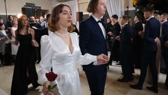 Studniówka 2025 - Zespół Szkół Technicznych w Chełmie cz. II [GALERIA ZDJĘĆ]