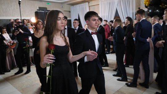 Studniówka 2025 - Zespół Szkół Technicznych w Chełmie cz. II [GALERIA ZDJĘĆ]