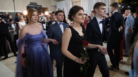 Studniówka 2025 - Zespół Szkół Technicznych w Chełmie cz. II [GALERIA ZDJĘĆ]