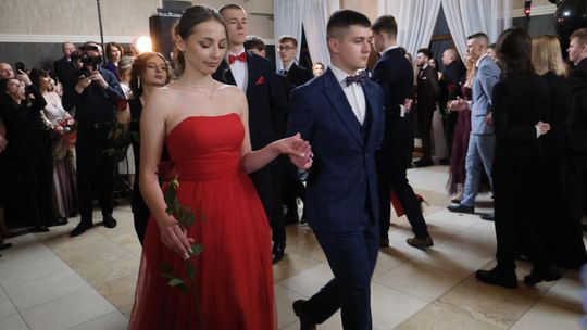 Studniówka 2025 - Zespół Szkół Technicznych w Chełmie cz. II [GALERIA ZDJĘĆ]