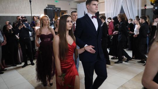 Studniówka 2025 - Zespół Szkół Technicznych w Chełmie cz. II [GALERIA ZDJĘĆ]