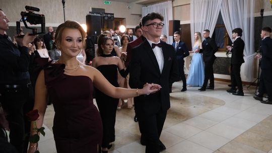 Studniówka 2025 - Zespół Szkół Technicznych w Chełmie cz. II [GALERIA ZDJĘĆ]