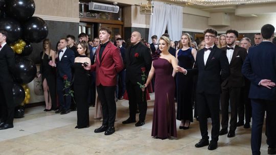 Studniówka 2025 - Zespół Szkół Technicznych w Chełmie cz. II [GALERIA ZDJĘĆ]