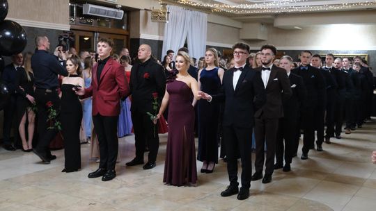 Studniówka 2025 - Zespół Szkół Technicznych w Chełmie cz. II [GALERIA ZDJĘĆ]