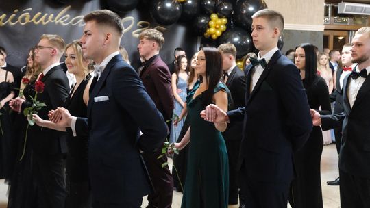 Studniówka 2025 - Zespół Szkół Technicznych w Chełmie cz. II [GALERIA ZDJĘĆ]