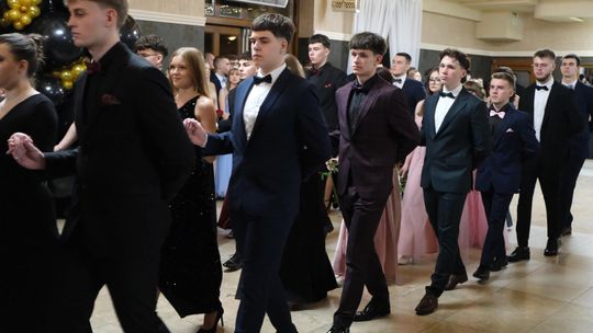 Studniówka 2025 - Zespół Szkół Technicznych w Chełmie cz. II [GALERIA ZDJĘĆ]