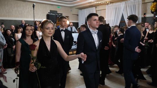 Studniówka 2025 - Zespół Szkół Technicznych w Chełmie cz. II [GALERIA ZDJĘĆ]