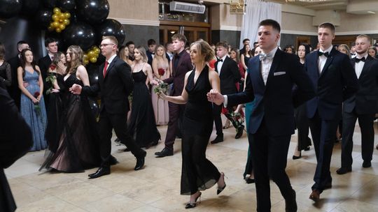 Studniówka 2025 - Zespół Szkół Technicznych w Chełmie cz. II [GALERIA ZDJĘĆ]