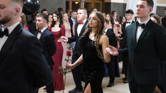 Studniówka 2025 - Zespół Szkół Technicznych w Chełmie cz. II [GALERIA ZDJĘĆ]