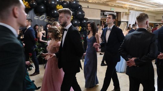 Studniówka 2025 - Zespół Szkół Technicznych w Chełmie cz. II [GALERIA ZDJĘĆ]