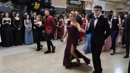 Studniówka 2025 - Zespół Szkół Technicznych w Chełmie cz. II [GALERIA ZDJĘĆ]