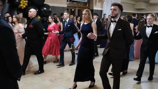 Studniówka 2025 - Zespół Szkół Technicznych w Chełmie cz. II [GALERIA ZDJĘĆ]