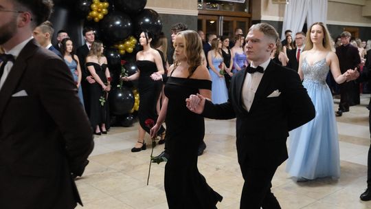 Studniówka 2025 - Zespół Szkół Technicznych w Chełmie cz. II [GALERIA ZDJĘĆ]