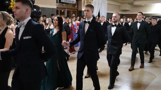 Studniówka 2025 - Zespół Szkół Technicznych w Chełmie cz. II [GALERIA ZDJĘĆ]