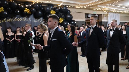 Studniówka 2025 - Zespół Szkół Technicznych w Chełmie cz. II [GALERIA ZDJĘĆ]