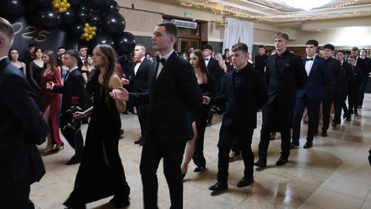 Studniówka 2025 - Zespół Szkół Technicznych w Chełmie cz. II [GALERIA ZDJĘĆ]