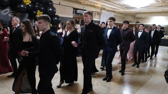 Studniówka 2025 - Zespół Szkół Technicznych w Chełmie cz. II [GALERIA ZDJĘĆ]