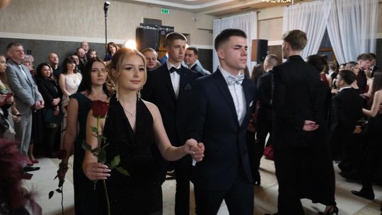 Studniówka 2025 - Zespół Szkół Technicznych w Chełmie cz. II [GALERIA ZDJĘĆ]