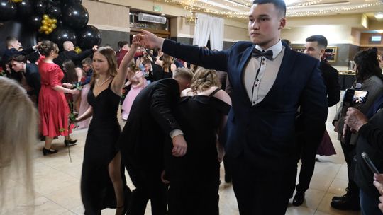 Studniówka 2025 - Zespół Szkół Technicznych w Chełmie cz. II [GALERIA ZDJĘĆ]